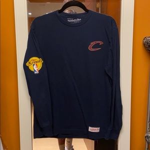 Mitchell & Ness Cleveland Cavs Long Sleeve Shirt